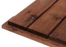 Cargar imagen en el visor de la galería, Baldosa de madera de pino tintada 52x52 cm y 38 mm (1und)